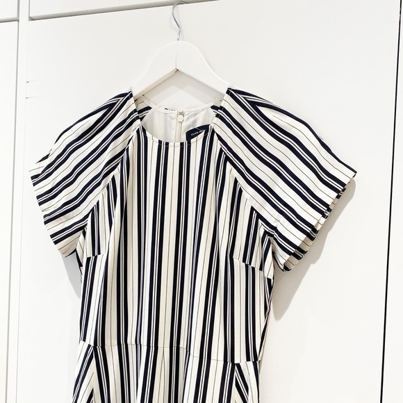 𝅺BNWT Club Monaco Striped Midi dress - Picture 6 of 10